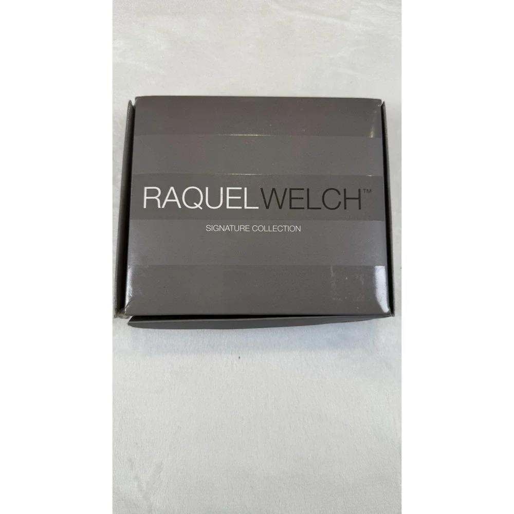 Raquel Welch Aperitif Hairpiece Honey Pecan‎ R12/26H Synthetic Clip-In Topper